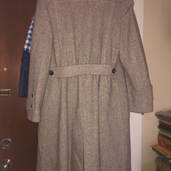 vintage herringbone pattern wool coat with rabbit or fox fur collar - Picture 9 of 11